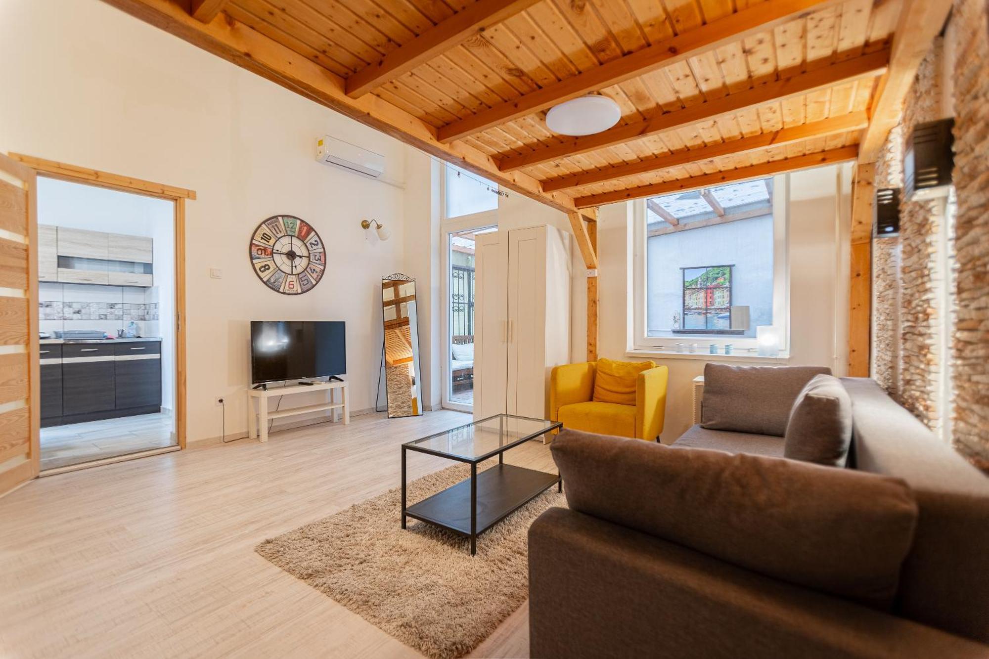 Cosy Flat With Balcony Apartment Budapest