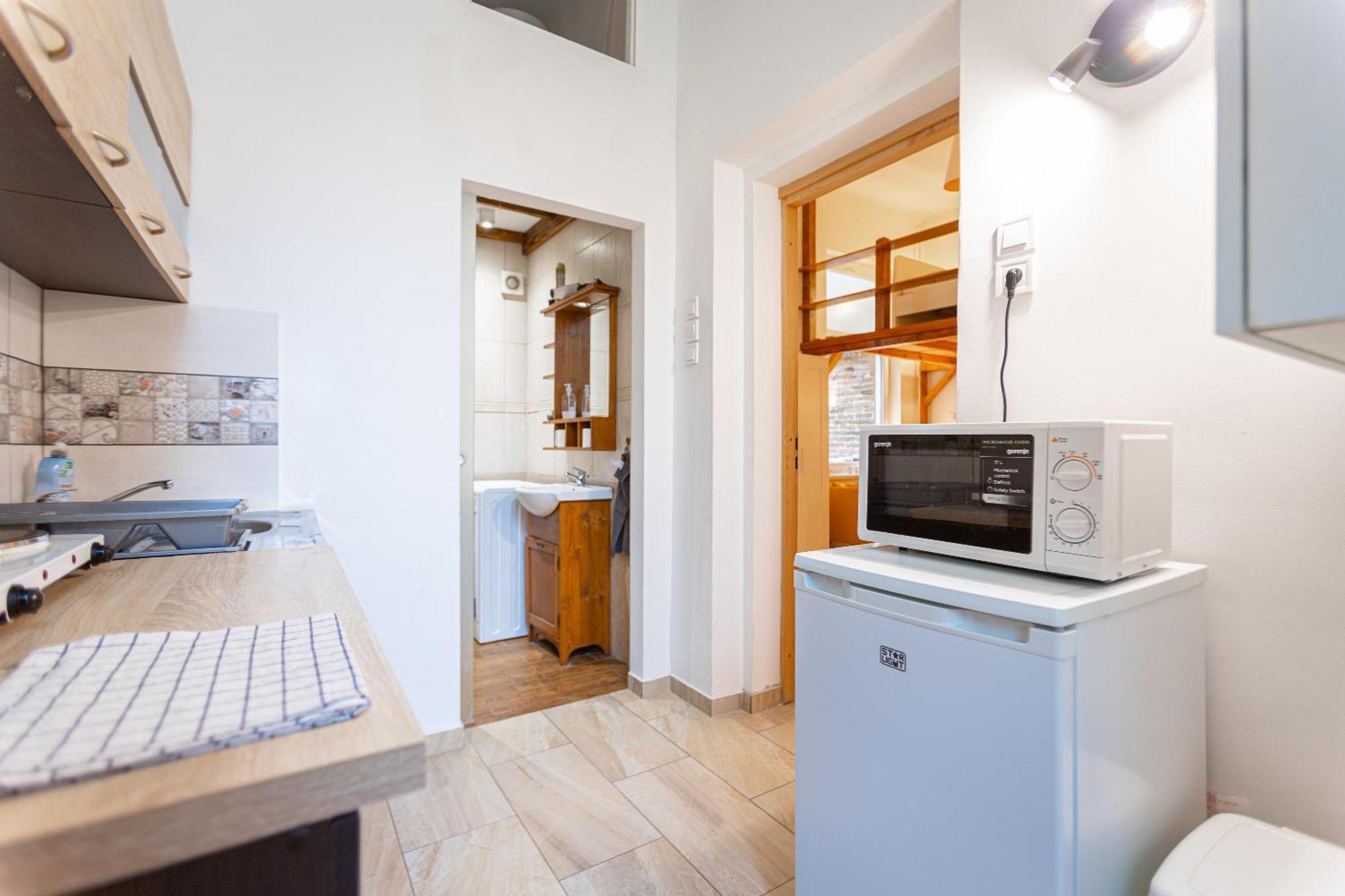 Cosy Flat With Balcony Apartment *